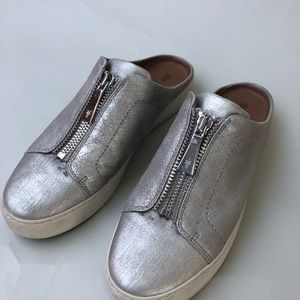 Frye Lena Zip Low